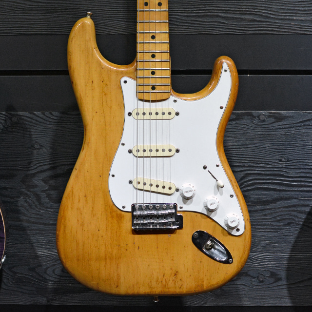 [중고] Fender USA Stratocaster NAT 1976&#039;