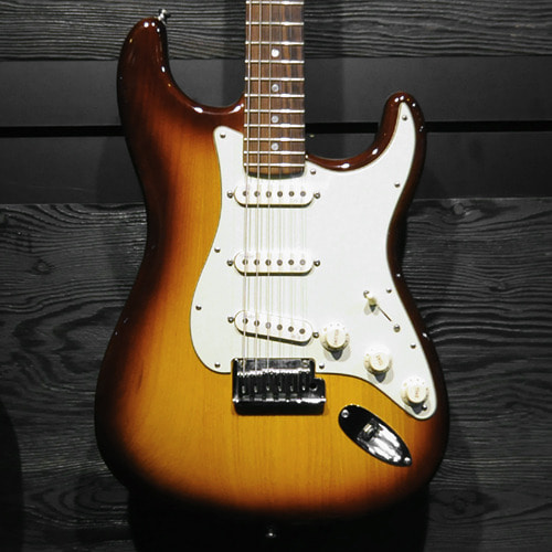 [중고] Fender American Deluxe Stratocaster 2010&#039;