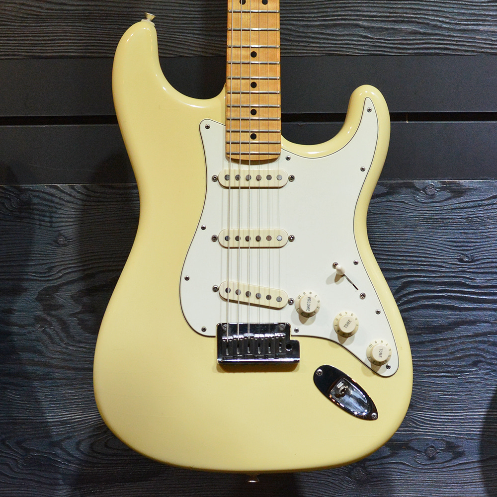 [중고] Fender Custom Shop Custom Deluxe Stratocaster Olympic White