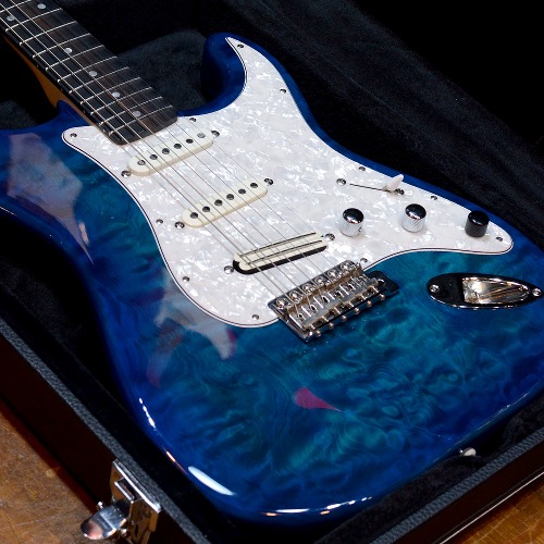 [중고] Custom Stratocaster Drop Top SSS Blue
