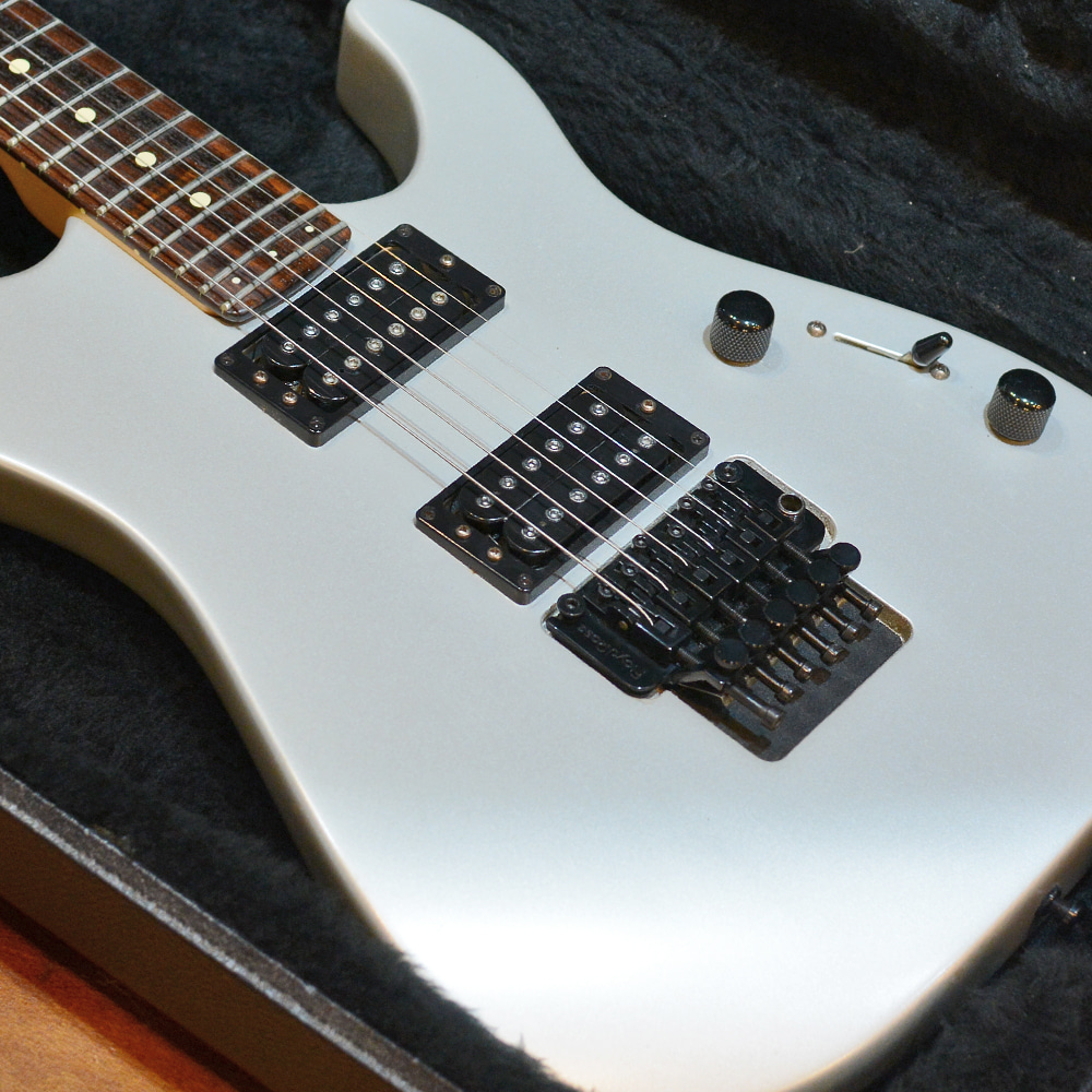 [중고] Fender USA Showmaster Silver FR 2003&#039;