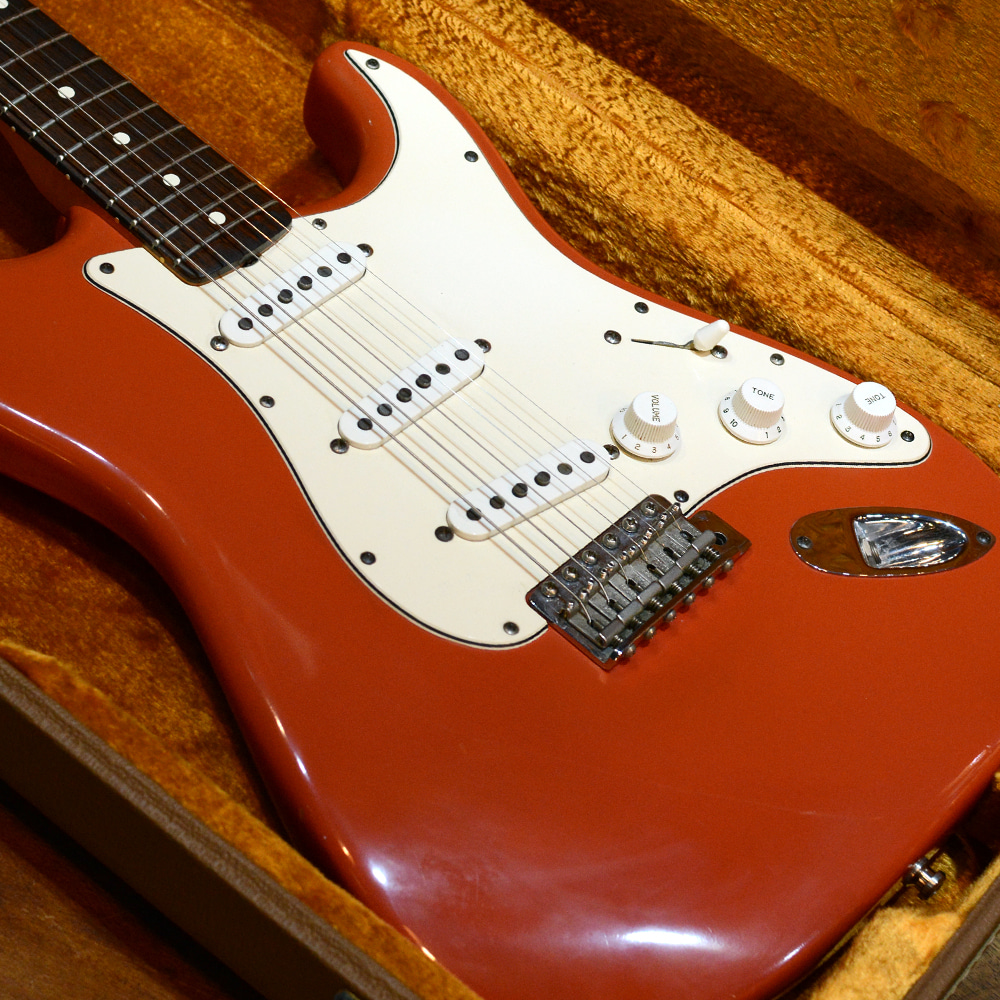 [중고] Fender USA Vintage &#039;62 Reissue Stratocaster Fiesta Red 2001&#039;
