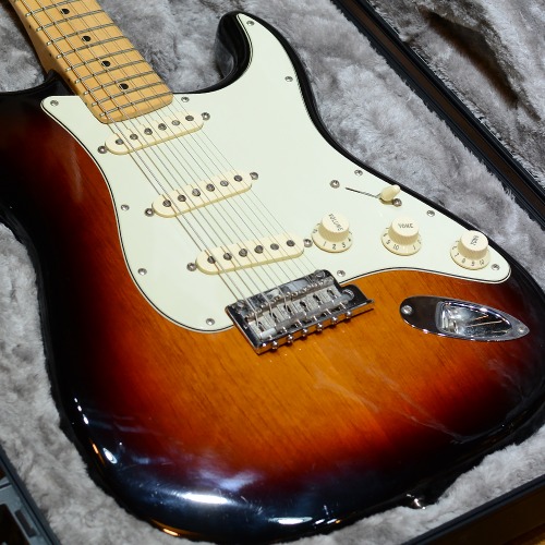 [중고] Fender USA American Professional-I Stratocaster 3TS 2016&#039;