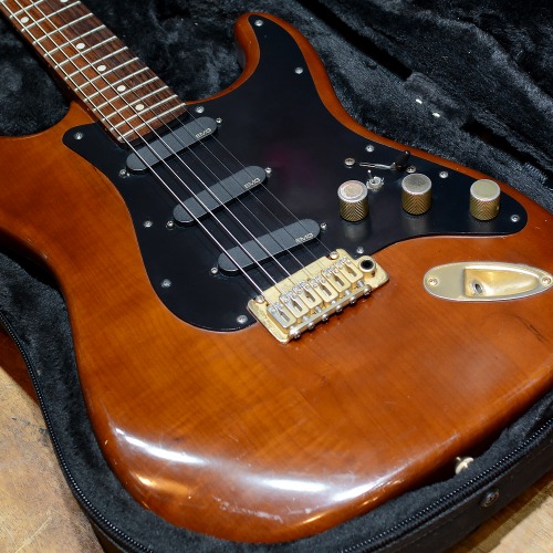[중고]  Varita Stratocaster Custom EMG Made in Japan