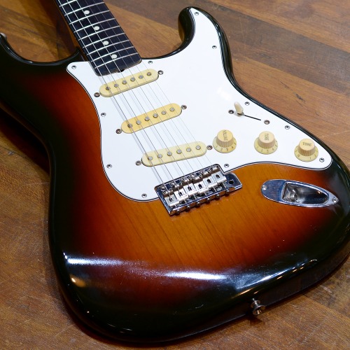 [중고] Fender Japan &#039;62 Vintage 3TS 1990&#039;
