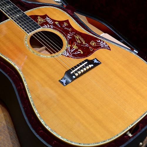 [중고] Gibson Acoustic Hummingbird Custom Koa Antique Natural with Gold Hardware 2003&#039;